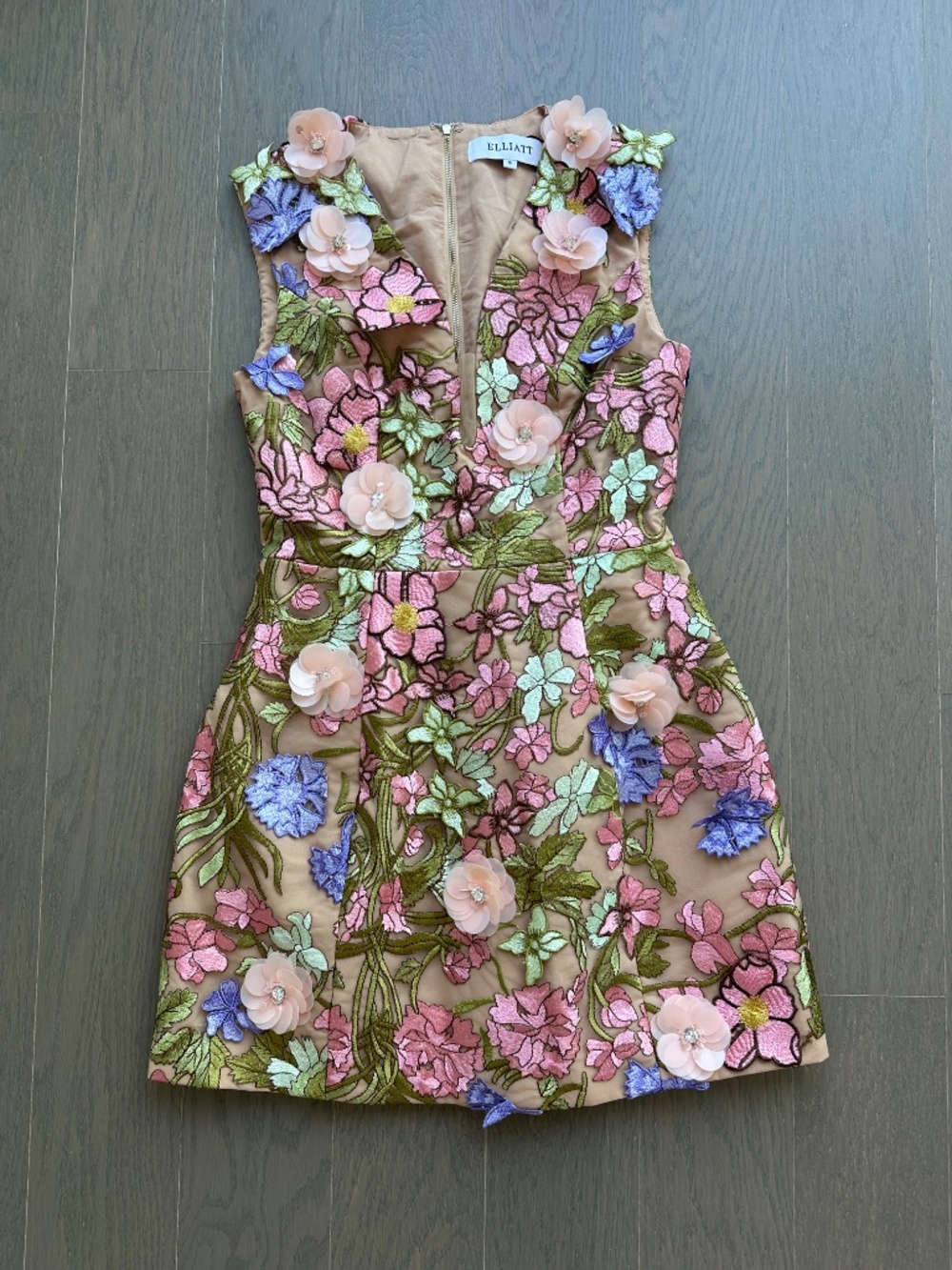 ELLIATT Fiora Tulip Mini Dress Green Pink Floral 3D Embroidered - SMALL - Picture 2 of 9